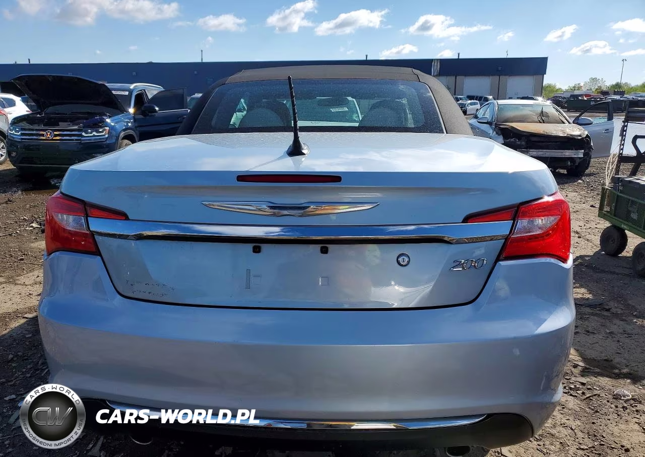 2013 Chrysler 200 Touring VIN:1C3BCBEG3DN738602 - 6