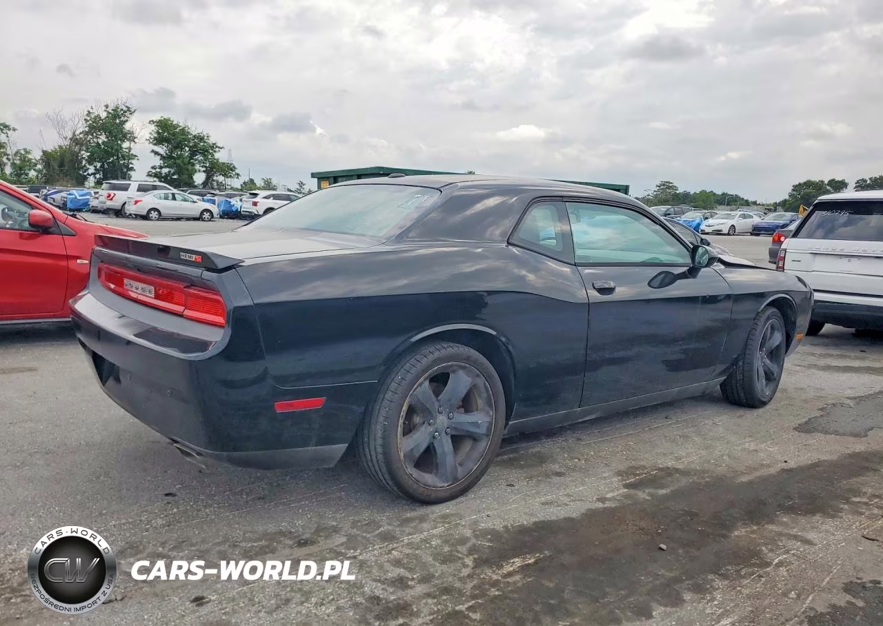 2013 Dodge Challenger R VIN:2C3CDYBT4DH674987 - 3