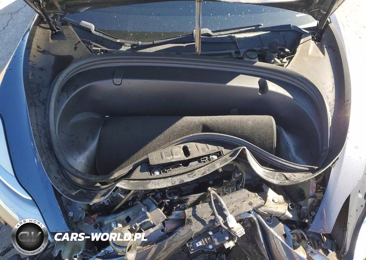 2018 Tesla Model 3 VIN:5YJ3E1EAXJF028137 - 11