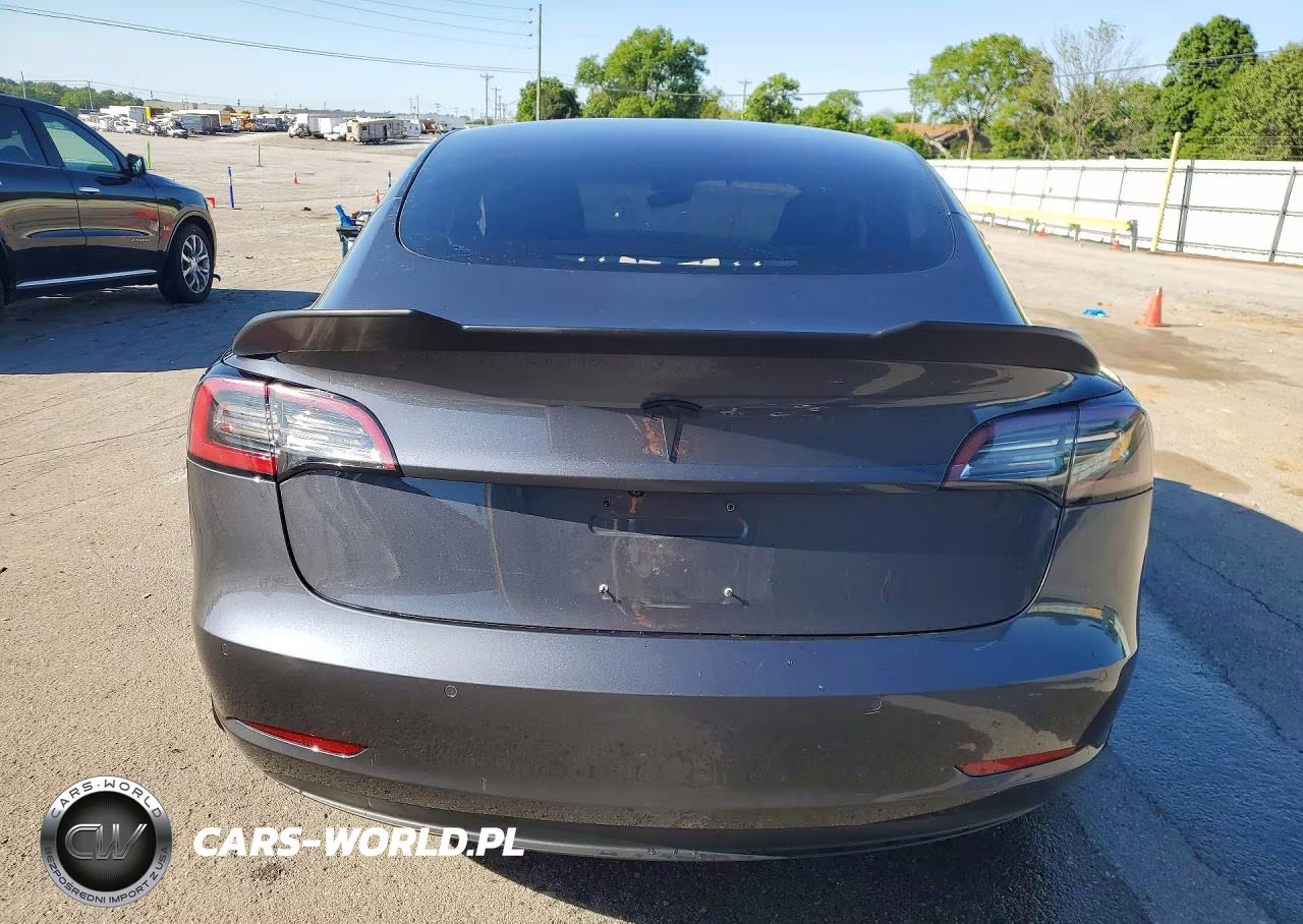 2018 Tesla Model 3 VIN:5YJ3E1EAXJF028137 - 6
