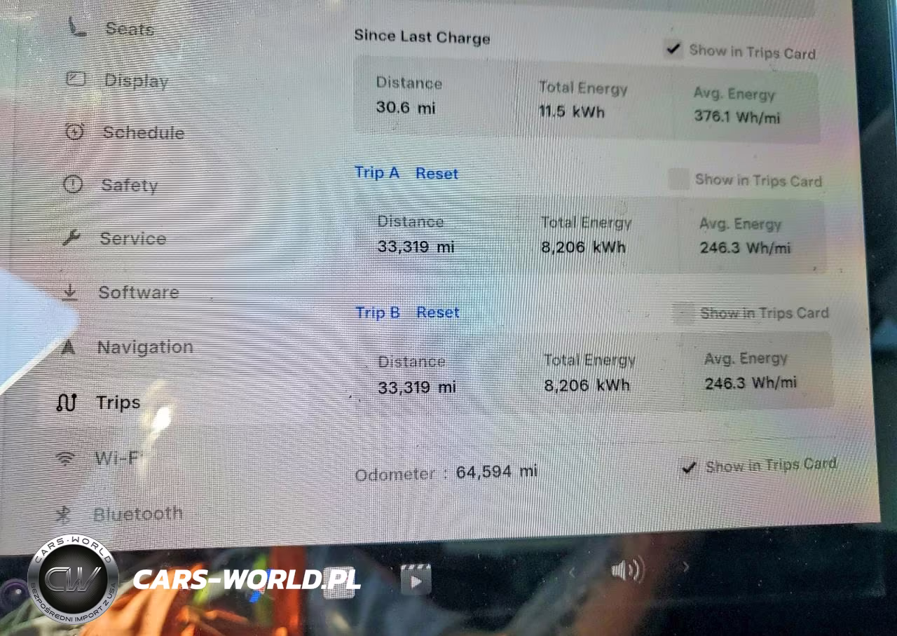 2018 Tesla Model 3 VIN:5YJ3E1EAXJF028137 - 9