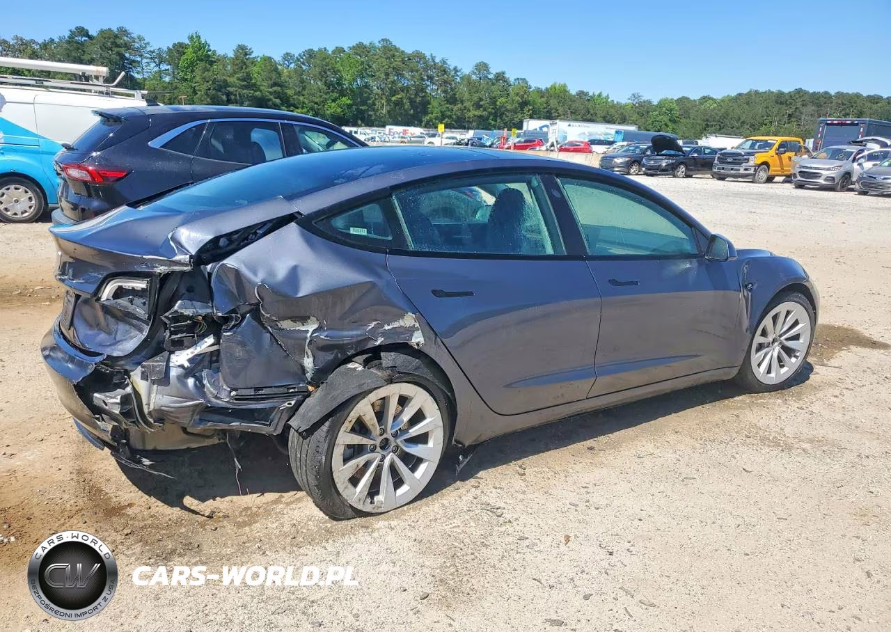 2023 Tesla Model 3 VIN:5YJ3E1EA1PF438530 - 3