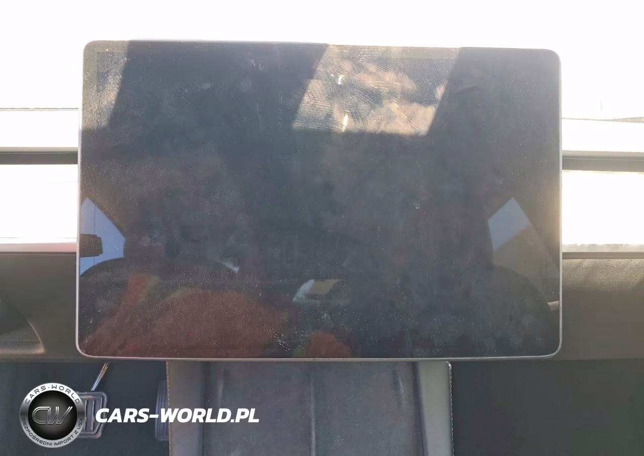 2023 Tesla Model 3 VIN:5YJ3E1EA1PF438530 - 9