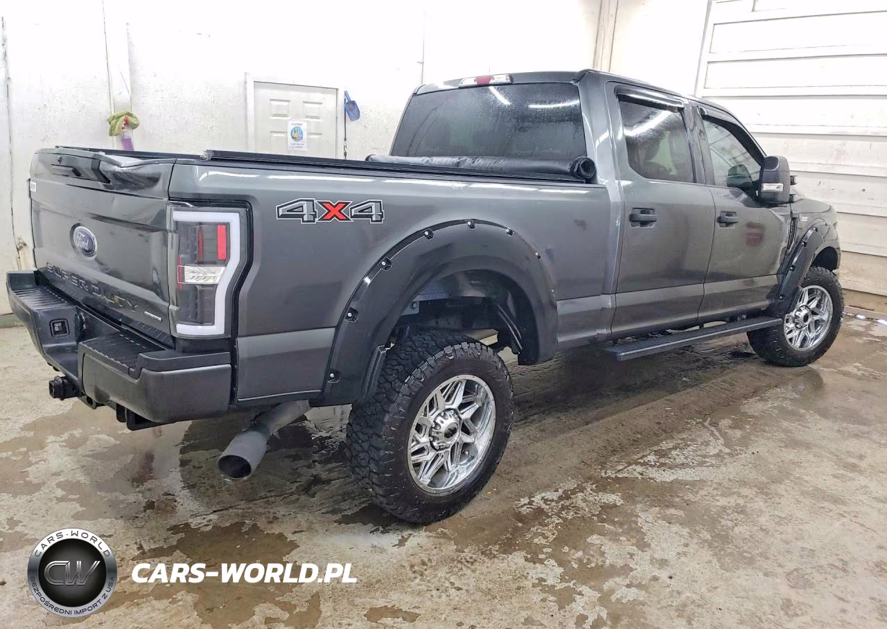 2018 Ford F250 Super Duty VIN:1FT7W2B69JEB21561 - 3