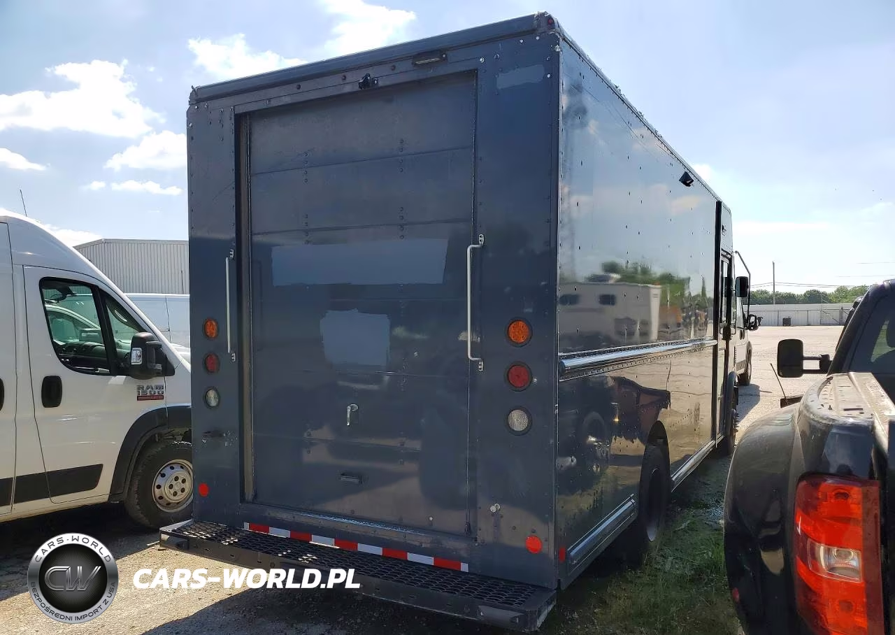 2020 Ford F59 Delivery Truck VIN:1F65F5KN7L0A10526 - 3