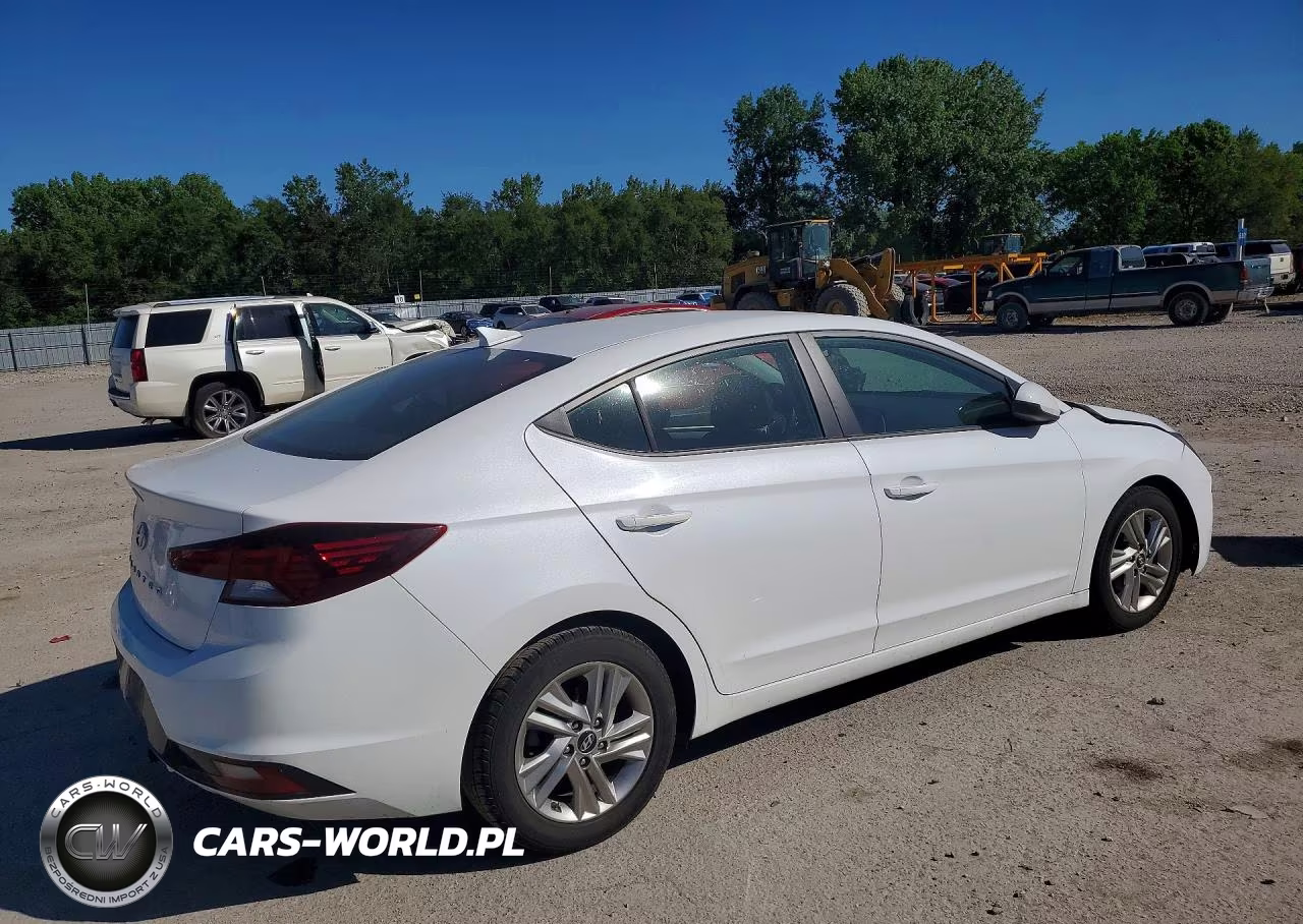 2019 Hyundai Elantra Sel VIN:5NPD84LF9KH417480 - 3