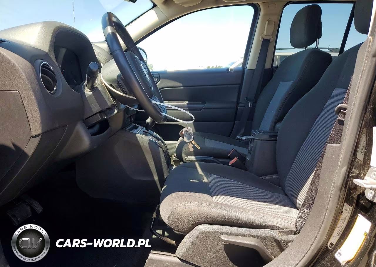 2013 Jeep Compass Latitude VIN:1C4NJDEB5DD189893 - 7