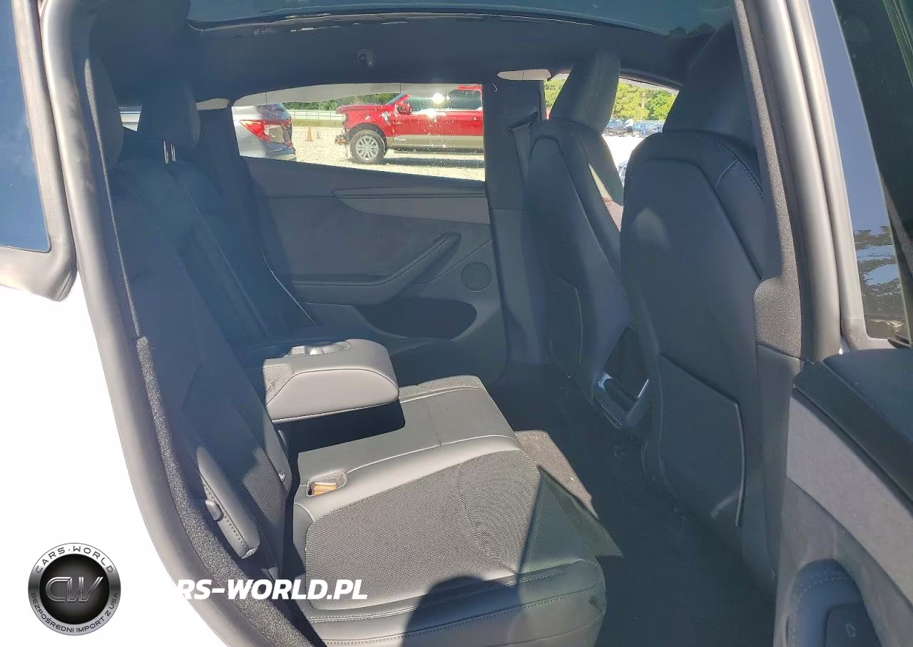 2026 Tesla Model Y VIN:7SAYGDED9TA639209 - 11