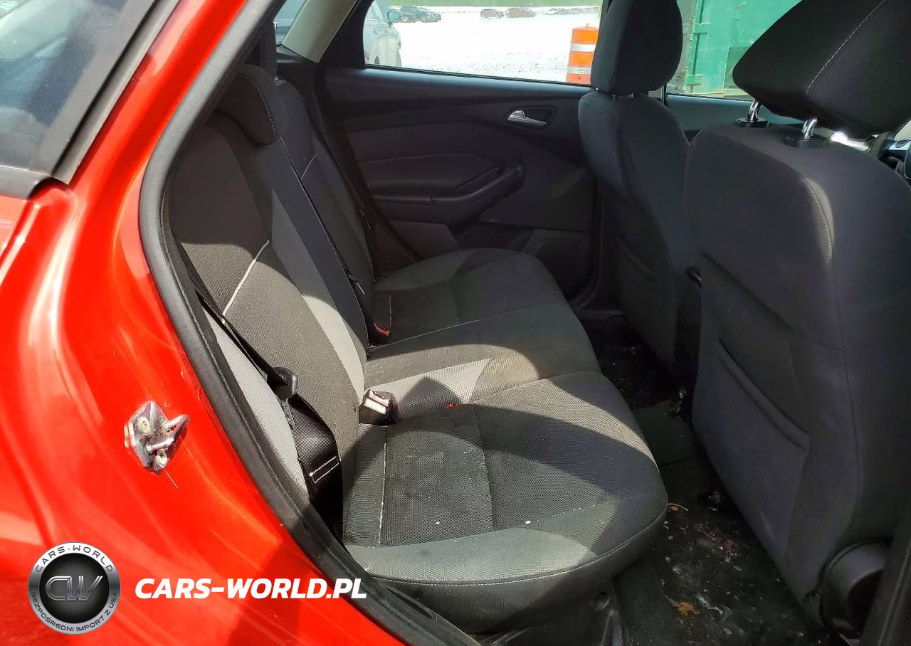 2013 Ford Focus Se VIN:1FADP3K21DL171332 - 10