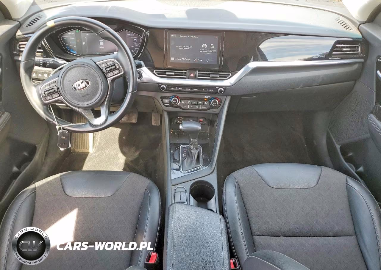 2021 Kia Niro Touring VIN:KNDCC3LCXM5463414 - 8