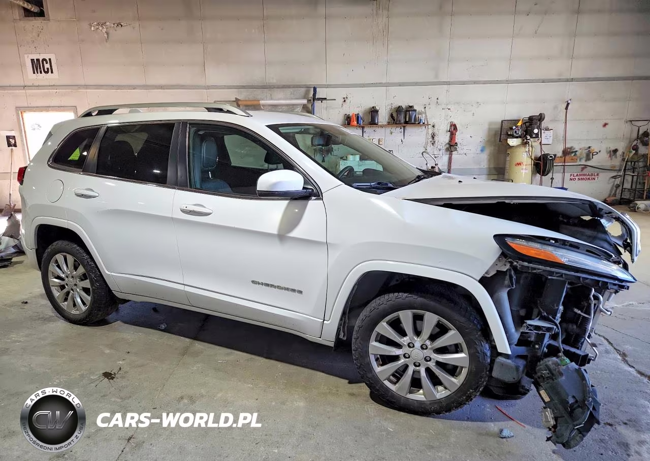 2018 Jeep Cherokee Overland VIN:1C4PJMJX7JD613290 - 4