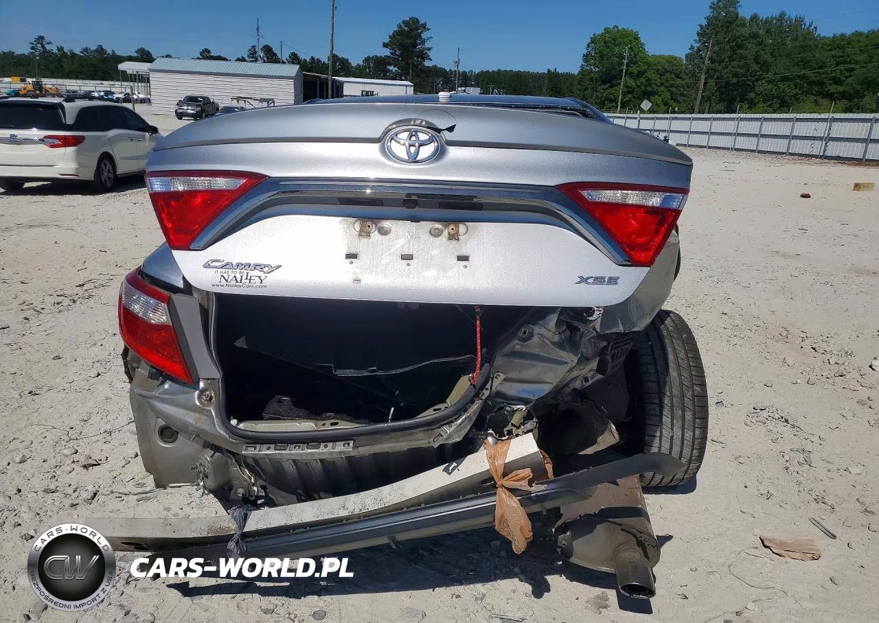 2017 Toyota Camry Xse VIN:4T1BF1FK1HU798014 - 6