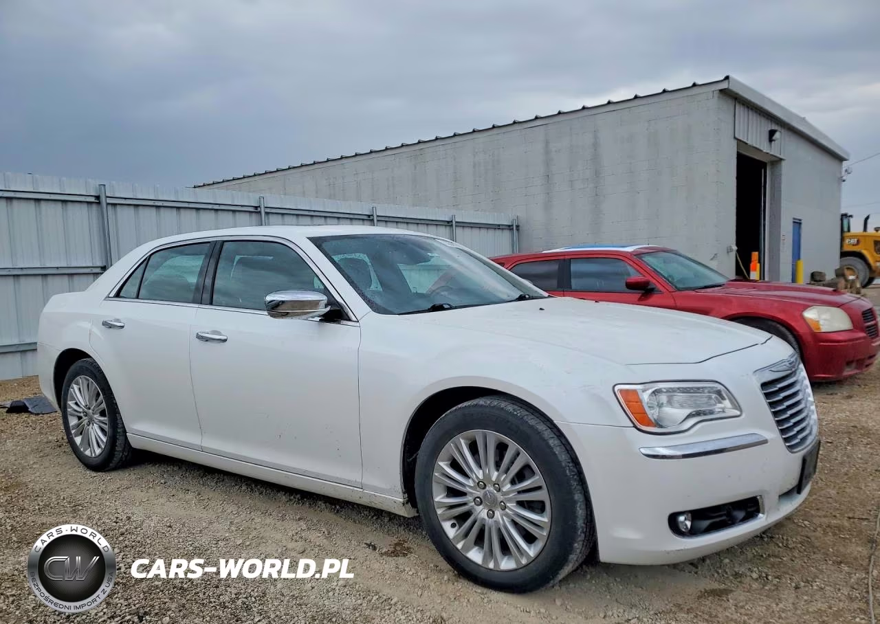 2012 Chrysler 300C VIN:2C3CCAKT2CH147555 - 4