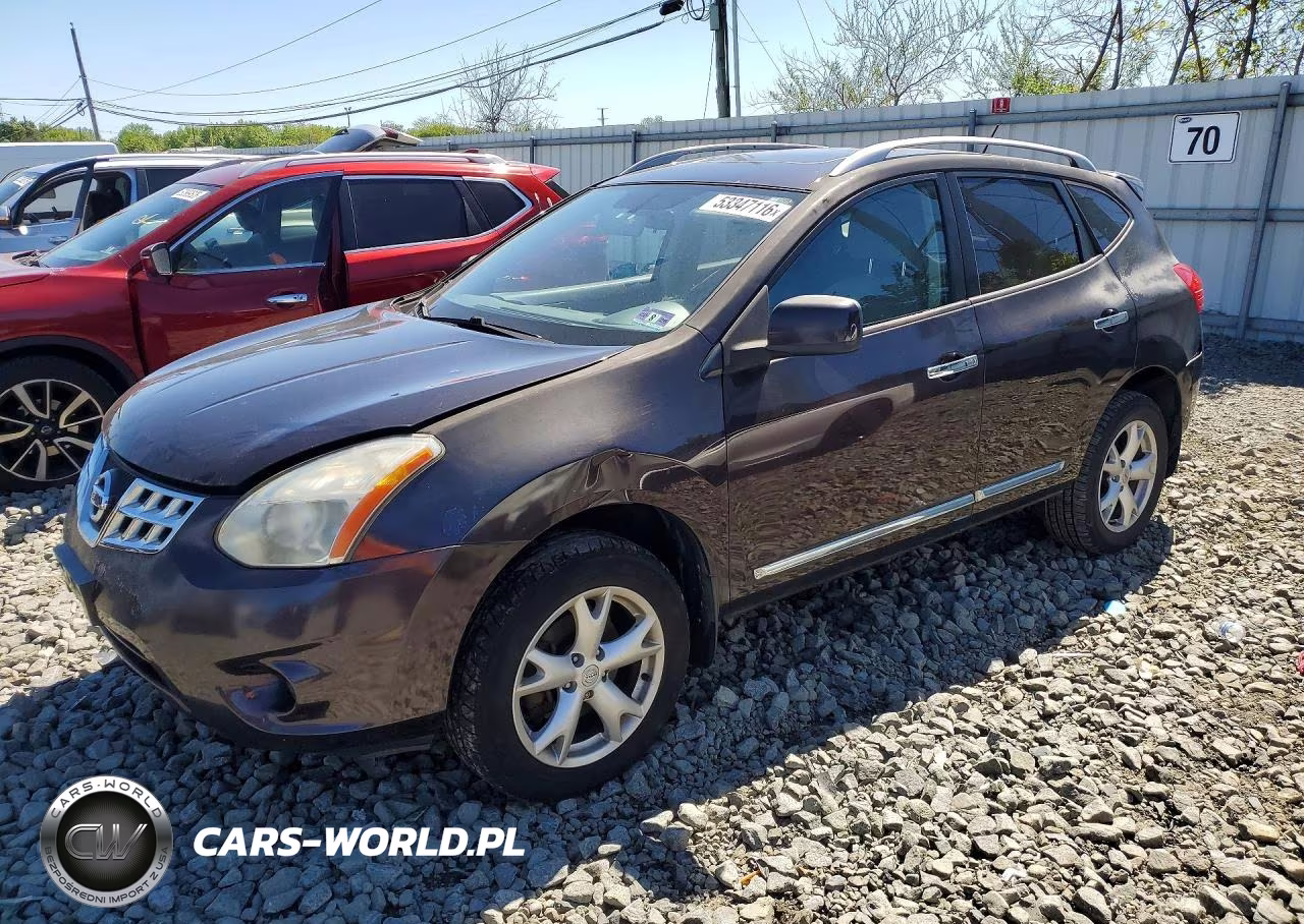 2011 Niss Rogue