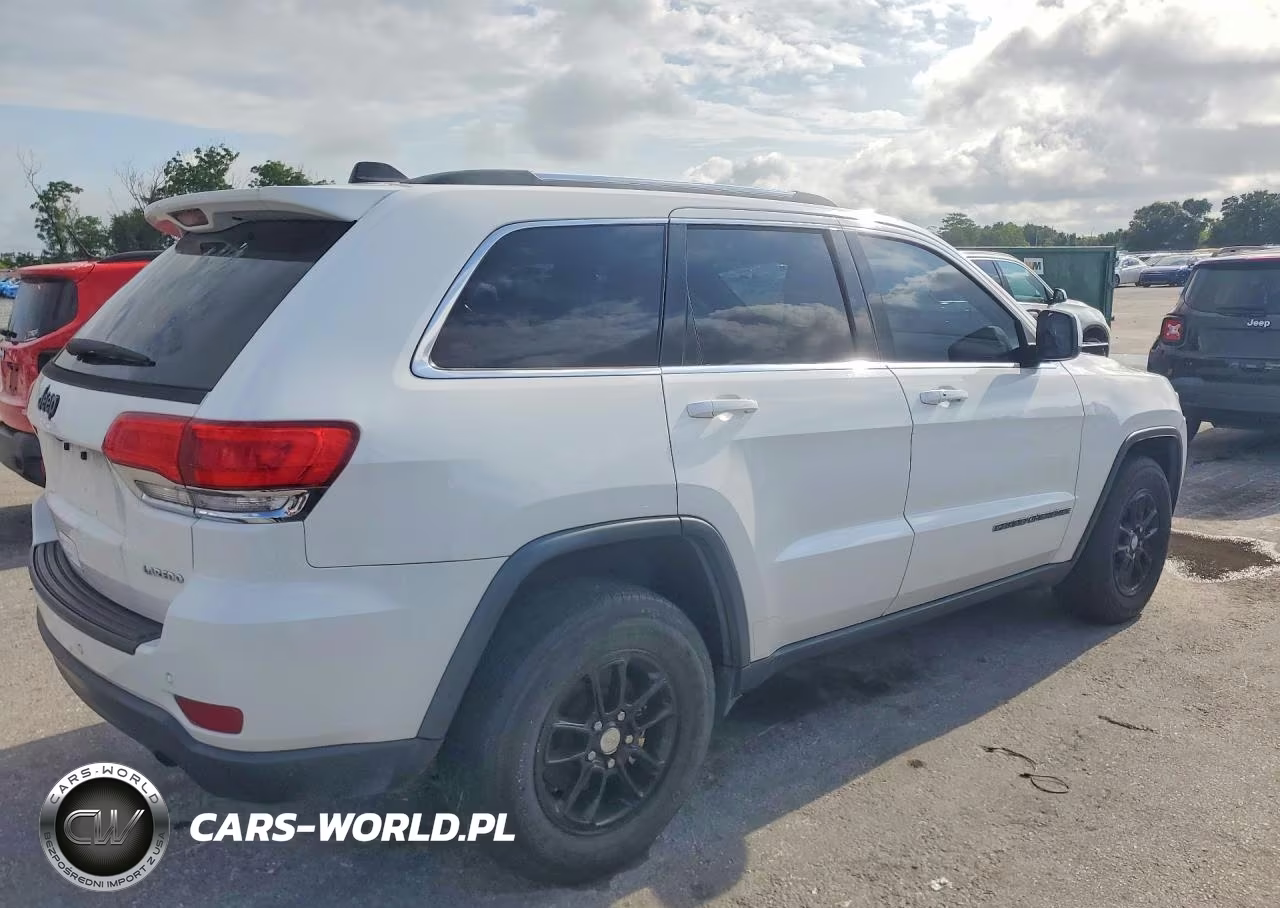 2019 Jeep Grand Cherokee Laredo VIN:1C4RJEAG6KC649932 - 3