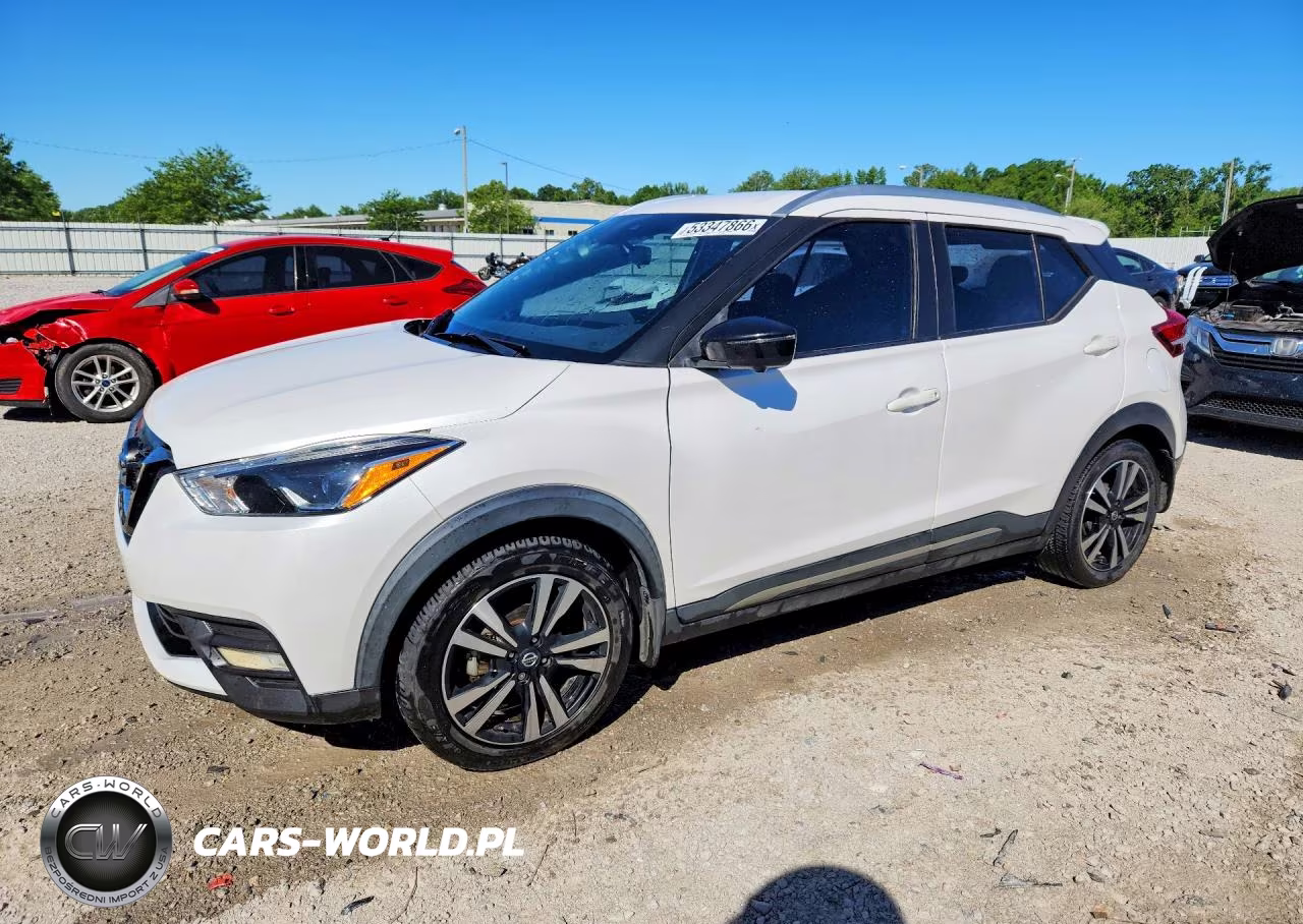 2020 Nissan Kicks Sr