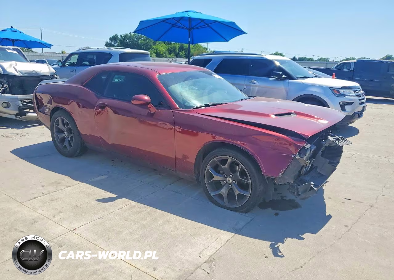 2018 Dodge Challenger Sxt VIN:2C3CDZAG0JH166120 - 4