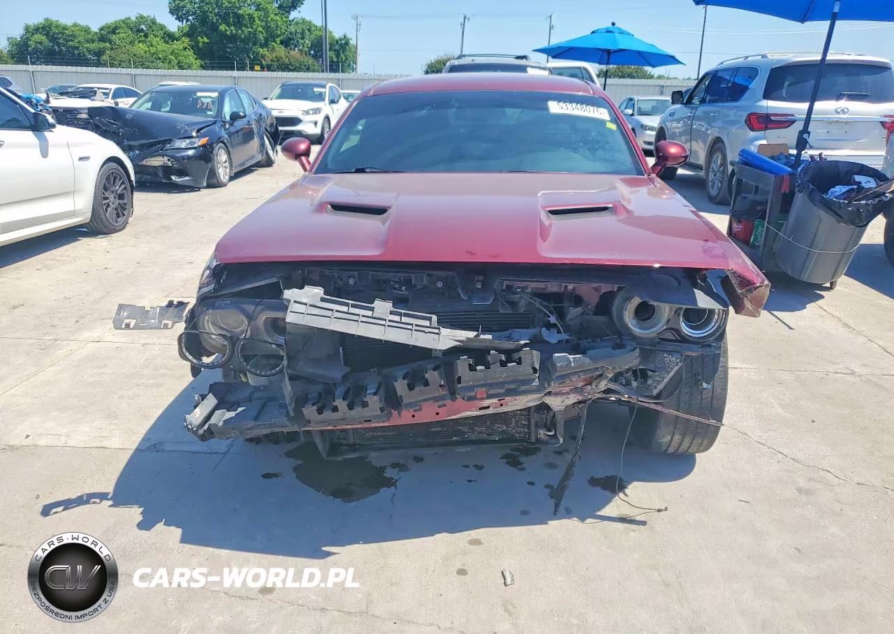 2018 Dodge Challenger Sxt VIN:2C3CDZAG0JH166120 - 5