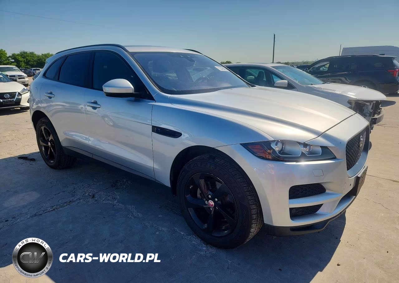 2018 Jaguar F-Pace Premium VIN:SADCJ2FX1JA265892 - 4