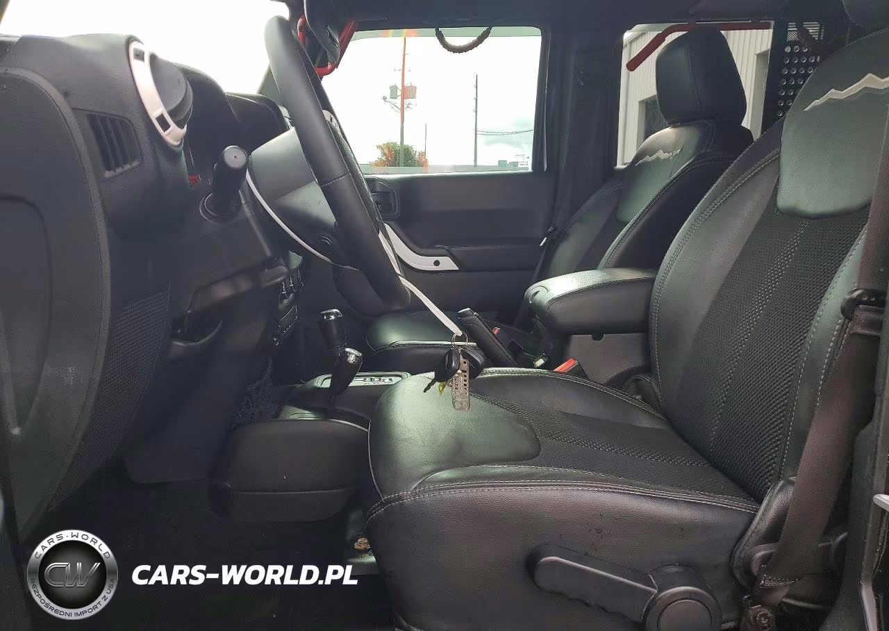 2015 Jeep Wrangler Unlimited Sahara VIN:1C4HJWEG5FL614235 - 7