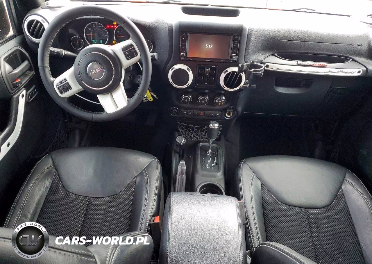 2015 Jeep Wrangler Unlimited Sahara VIN:1C4HJWEG5FL614235 - 8