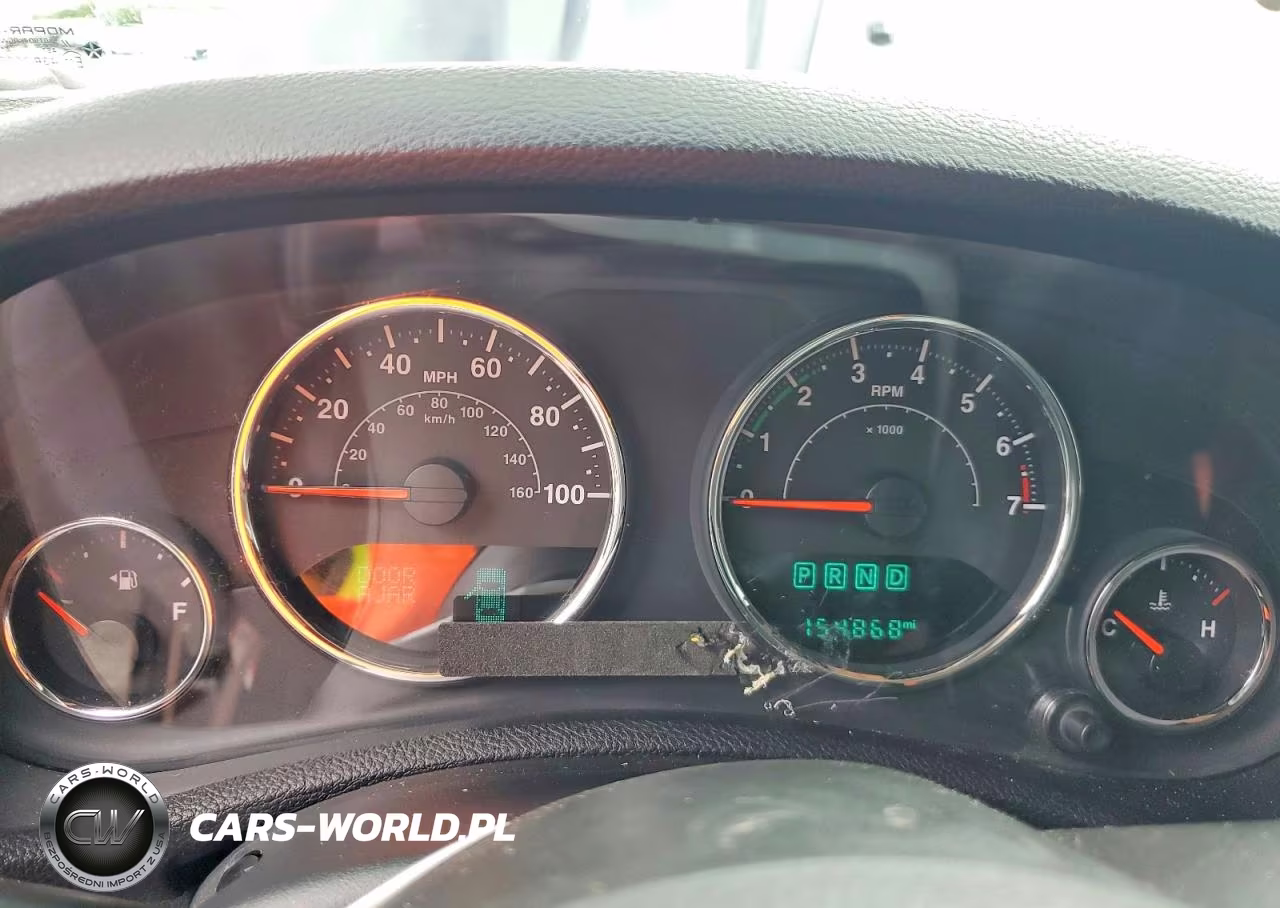 2015 Jeep Wrangler Unlimited Sahara VIN:1C4HJWEG5FL614235 - 9