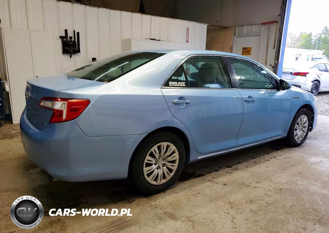 2013 Toyota Camry Hybrid Le VIN:4T1BD1FK8DU068486 - 3