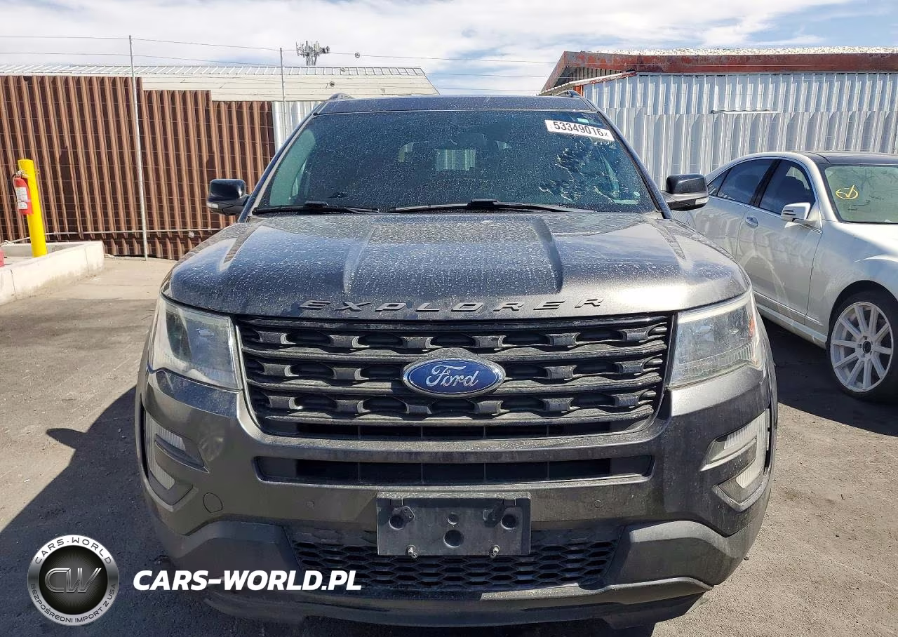 2017 Ford Explorer Sport VIN:1FM5K8GT0HGD54680 - 5