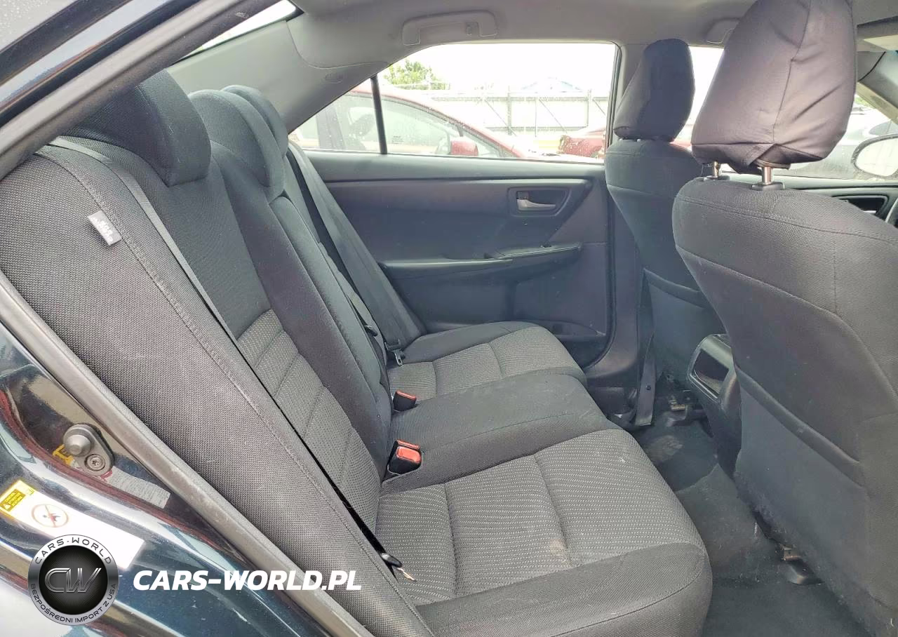 2016 Toyota Camry Le VIN:4T4BF1FK3GR560735 - 10