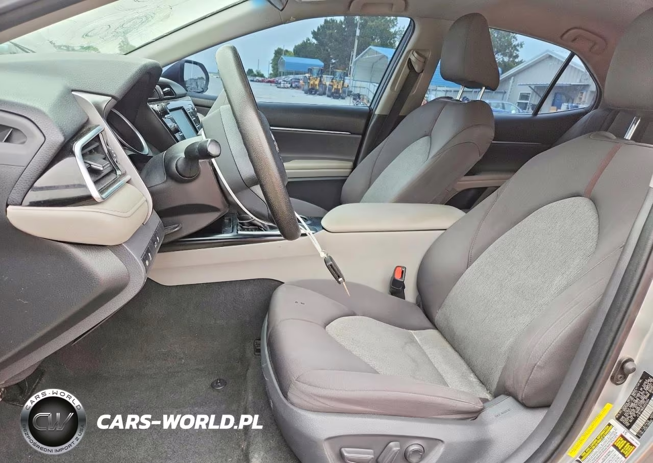 2018 Toyota Camry Le VIN:4T1B11HK8JU523354 - 7