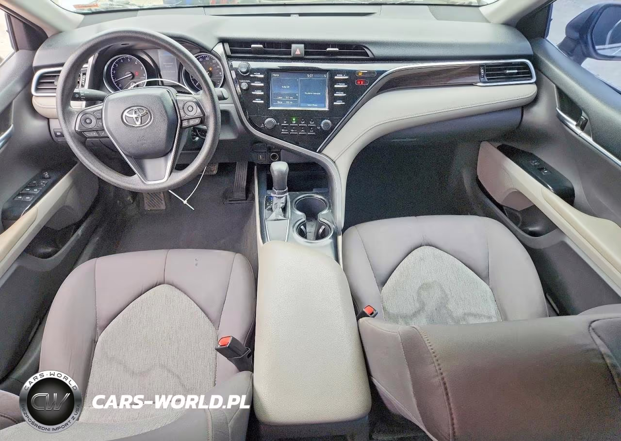 2018 Toyota Camry Le VIN:4T1B11HK8JU523354 - 8