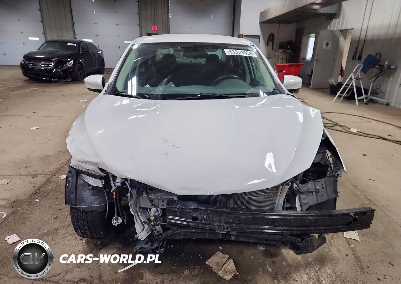 2017 Nissan Sentra Sv VIN:3N1AB7AP2HY371104 - 5