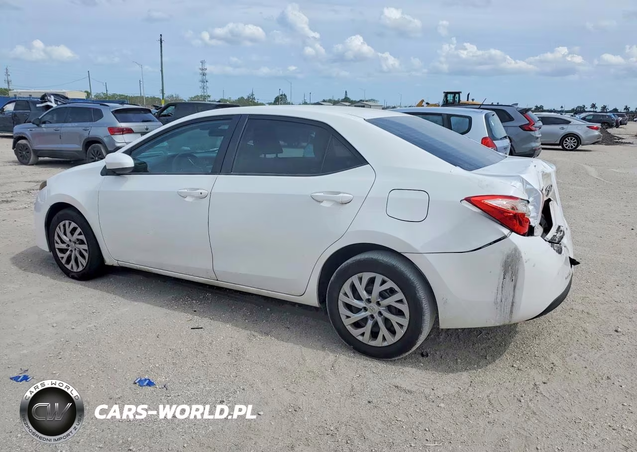 2017 Toyota Corolla Le VIN:2T1BURHE6HC836415 - 2