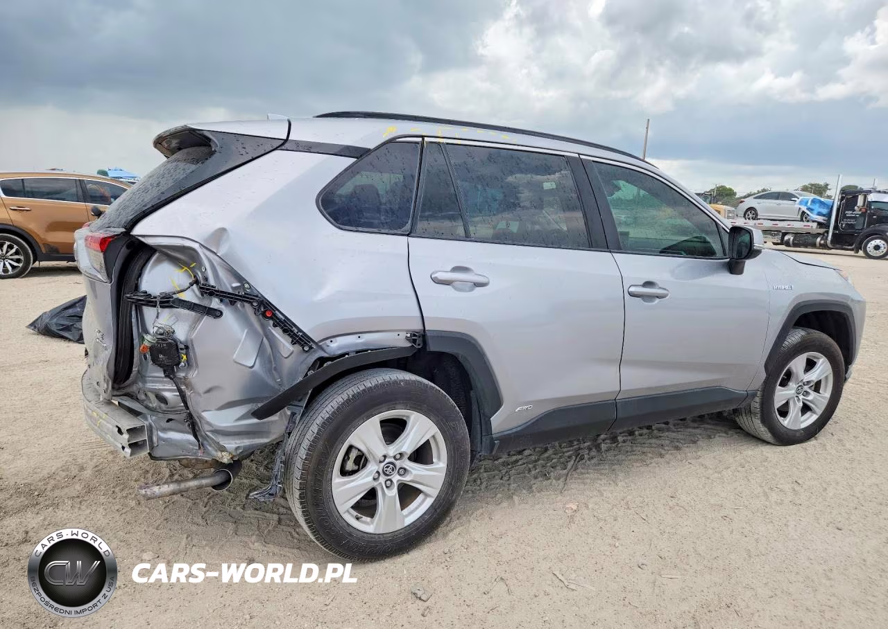 2020 Toyota Rav4 Hybrid Xle VIN:2T3RWRFV4LW086930 - 3