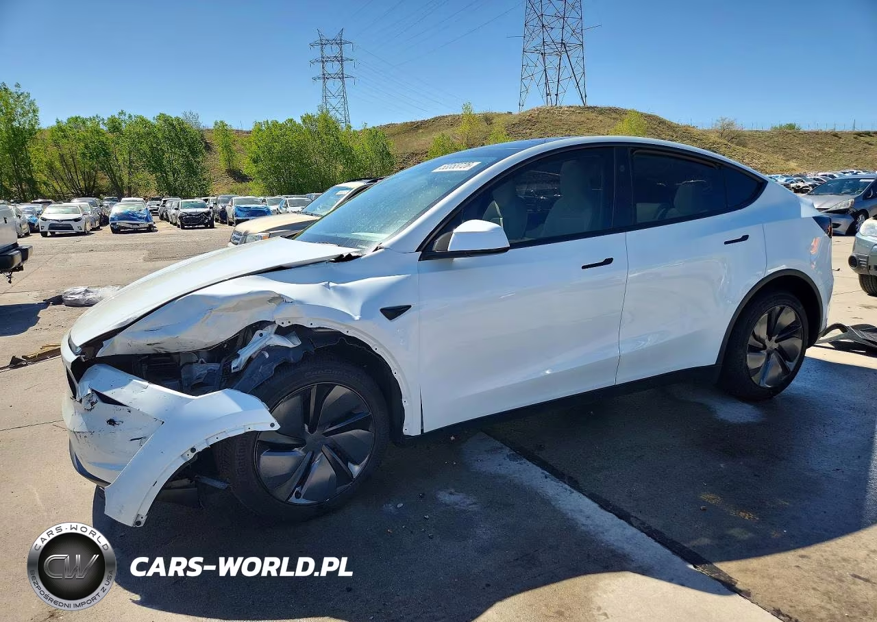 2026 Tesla Model Y – zdjęcie 1 z 13