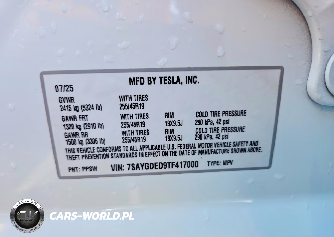 2026 Tesla Model Y VIN:7SAYGDED9TF417000 - 13
