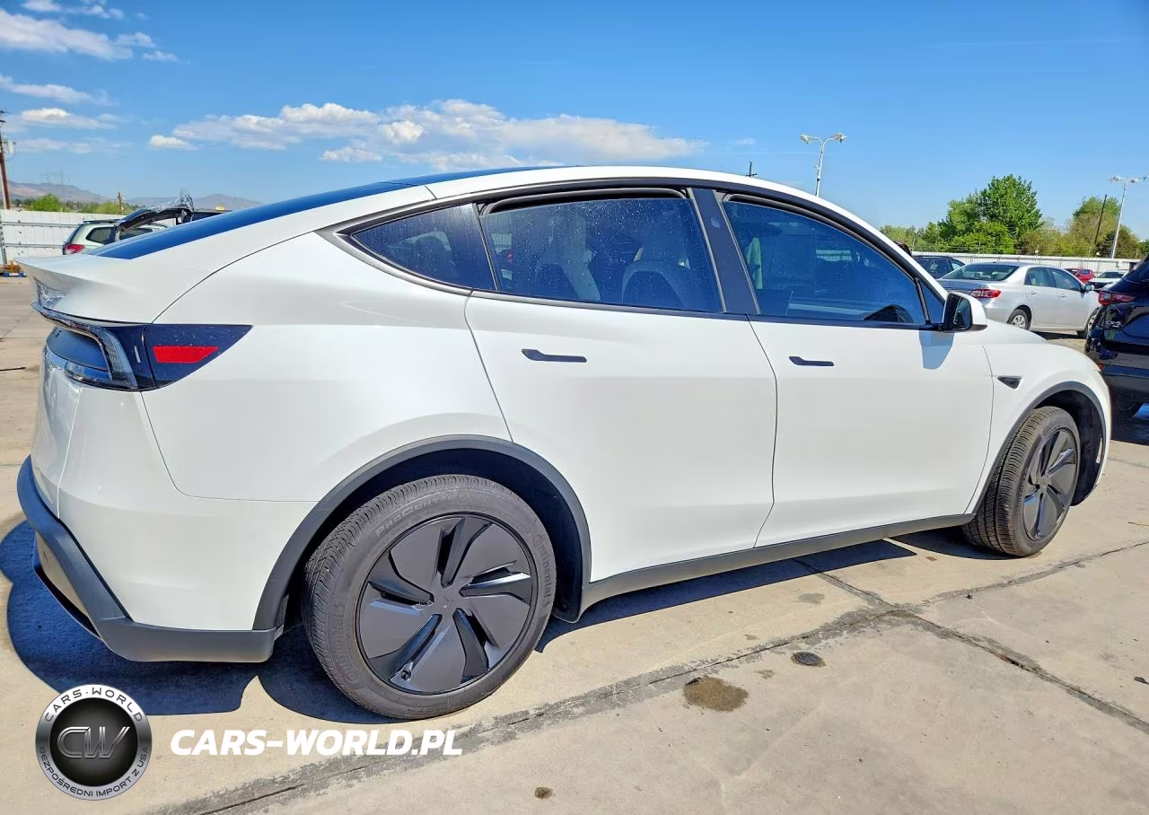 2026 Tesla Model Y VIN:7SAYGDED9TF417000 - 3