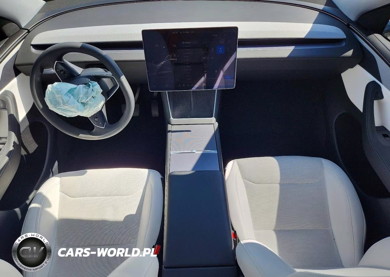 2026 Tesla Model Y VIN:7SAYGDED9TF417000 - 8