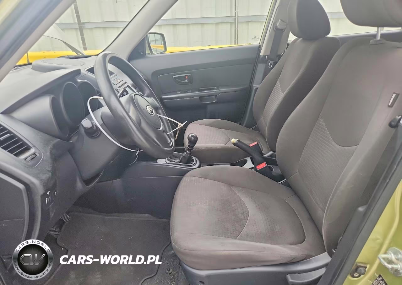2012 Kia Soul Base VIN:KNDJT2A51C7407600 - 7