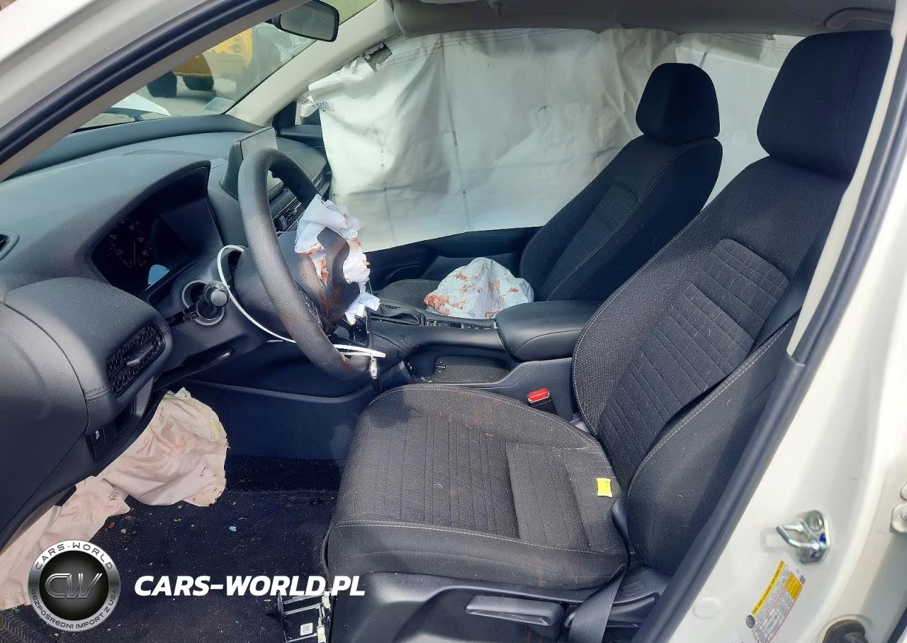 2025 Honda Hr-V Lx VIN:3CZRZ2H33SM768119 - 7