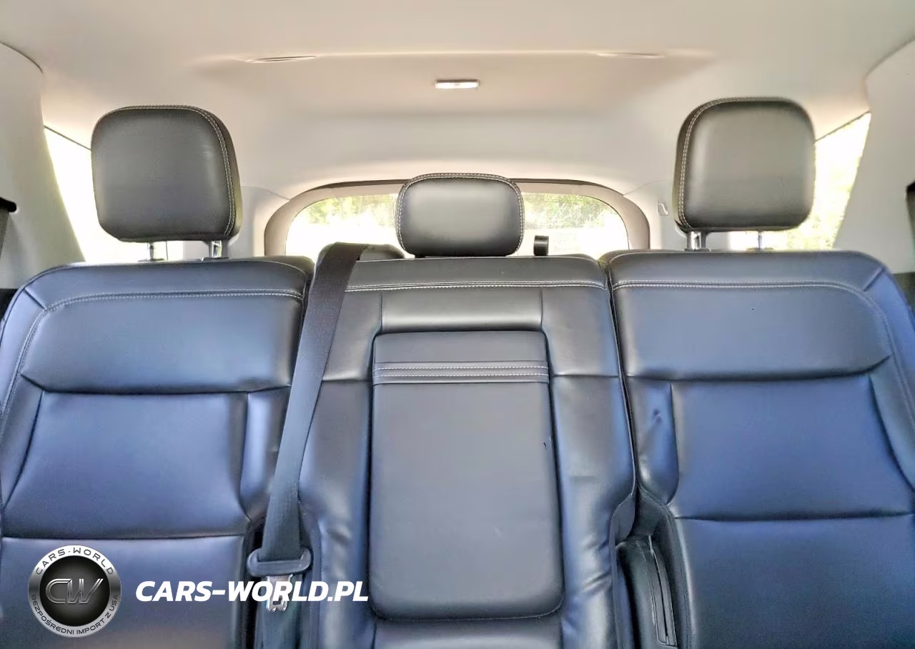 2022 Ford Explorer VIN:1FMSK8DH7NGA47067 - 10