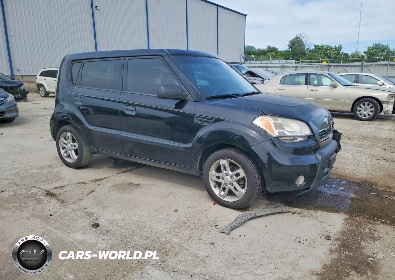 2010 Kia Soul + VIN:KNDJT2A21A7079582 - 4