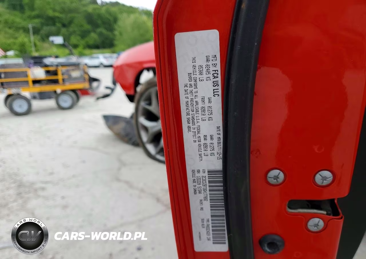 2016 Dodge Challenger R VIN:2C3CDZBT3GH177892 - 12