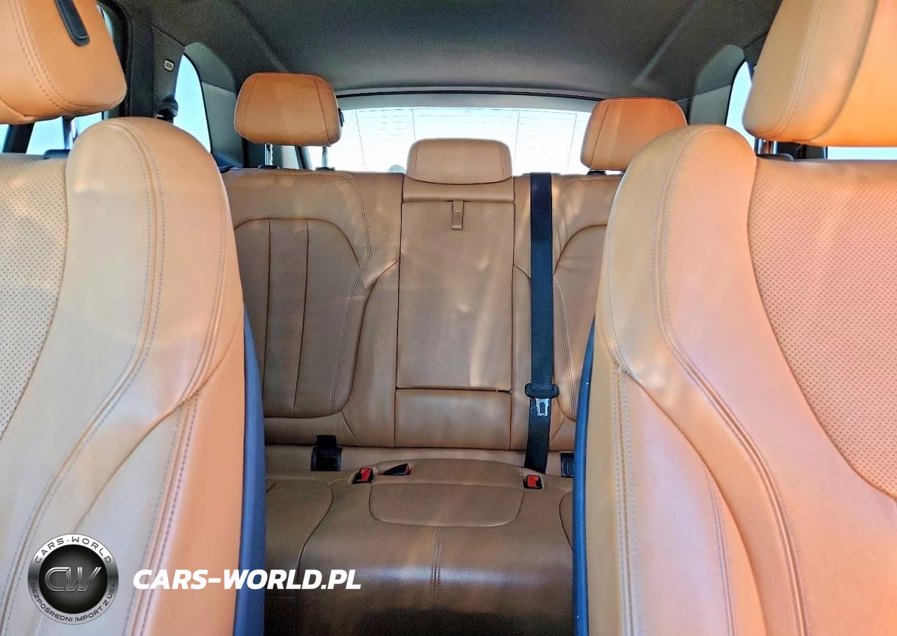 2019 BMW X5 xDrive40I VIN:5UXCR6C55KLK87977 - 10