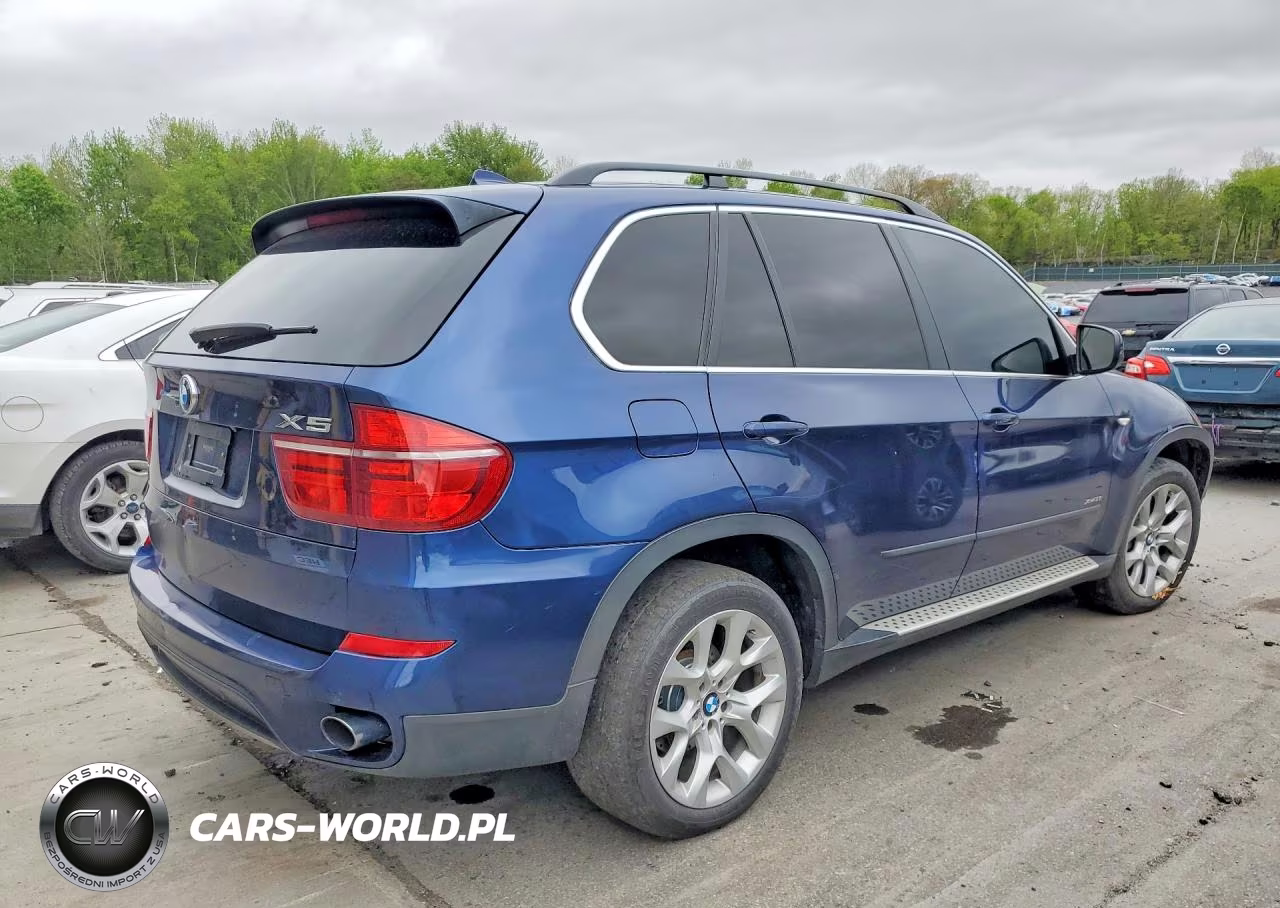 2013 BMW X5 xDrive35I VIN:5UXZV4C50D0B06527 - 3