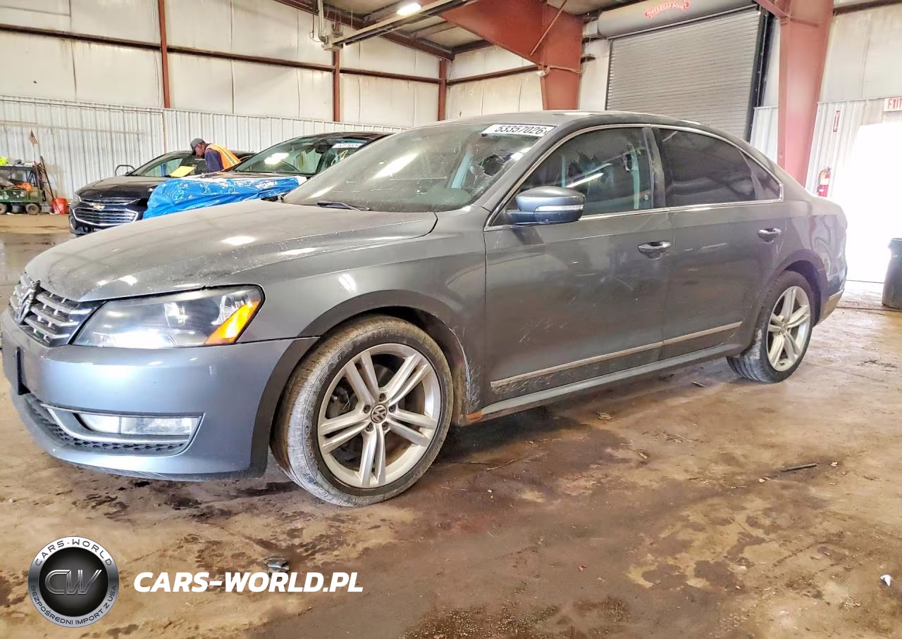 2013 Volkswagen Passat Sel
