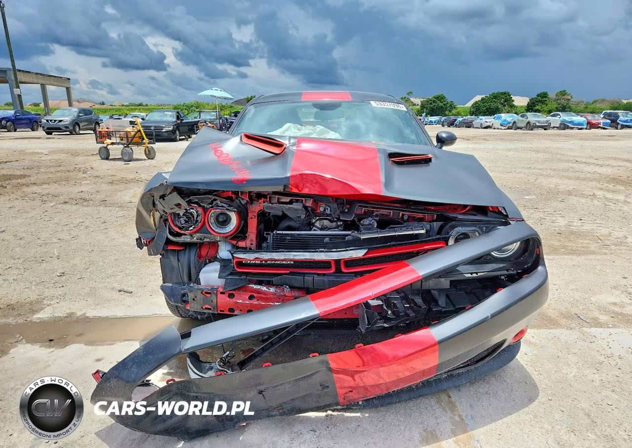 2017 Dodge Challenger R VIN:2C3CDZBT1HH550543 - 5