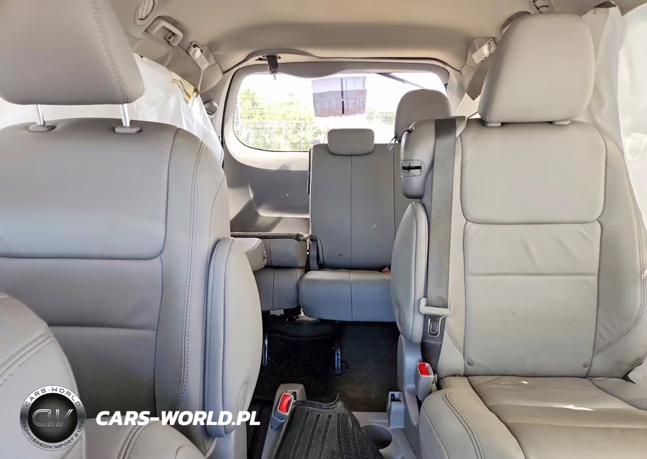 2017 Toyota Sienna Xle 8-Passenger VIN:5TDYZ3DC5HS875906 - 11