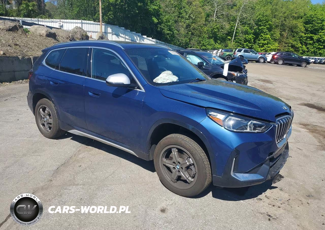 2023 BMW X1 xDrive28I VIN:WBX73EF04P5W38858 - 4