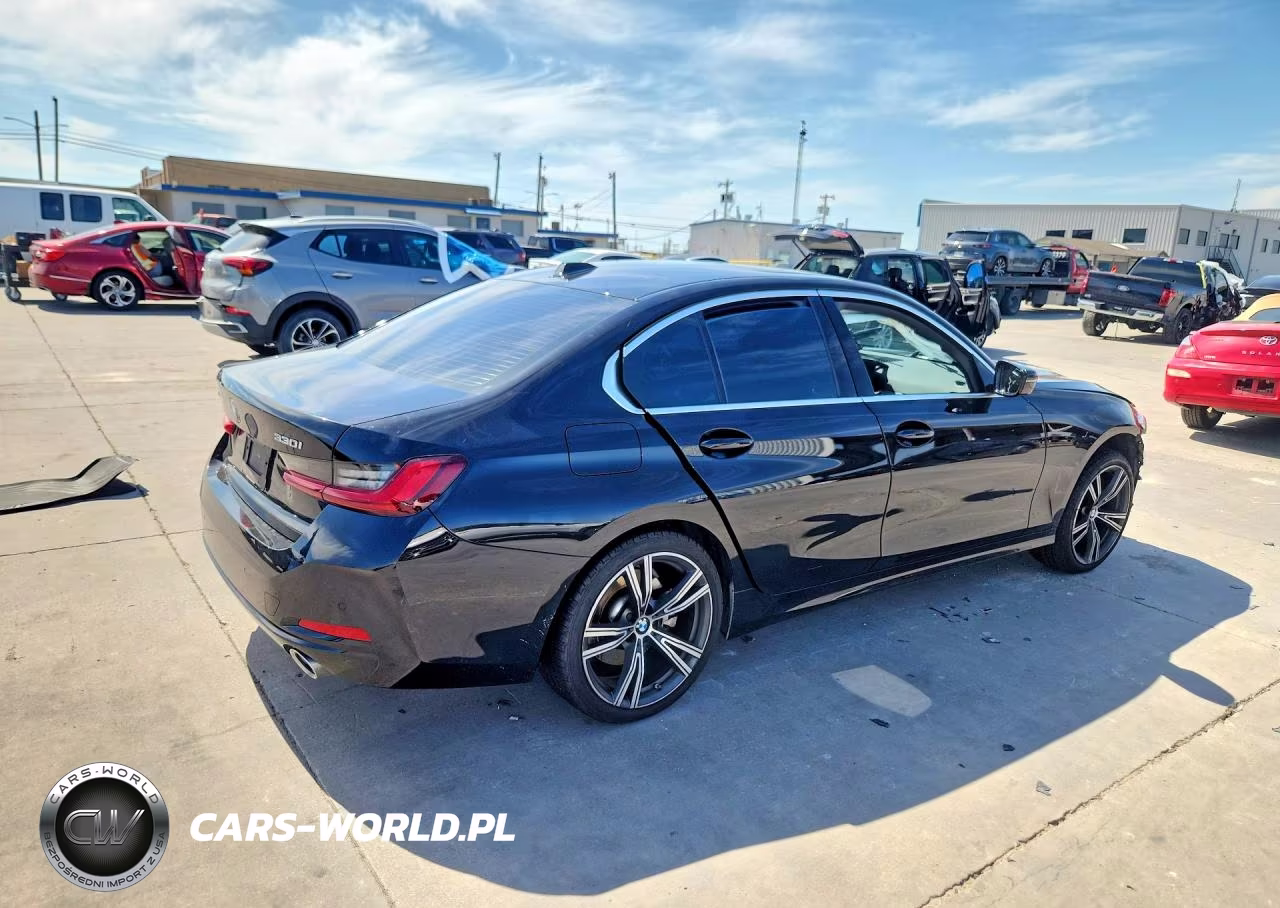 2024 BMW 330I VIN:3MW69FF03R8E09863 - 3